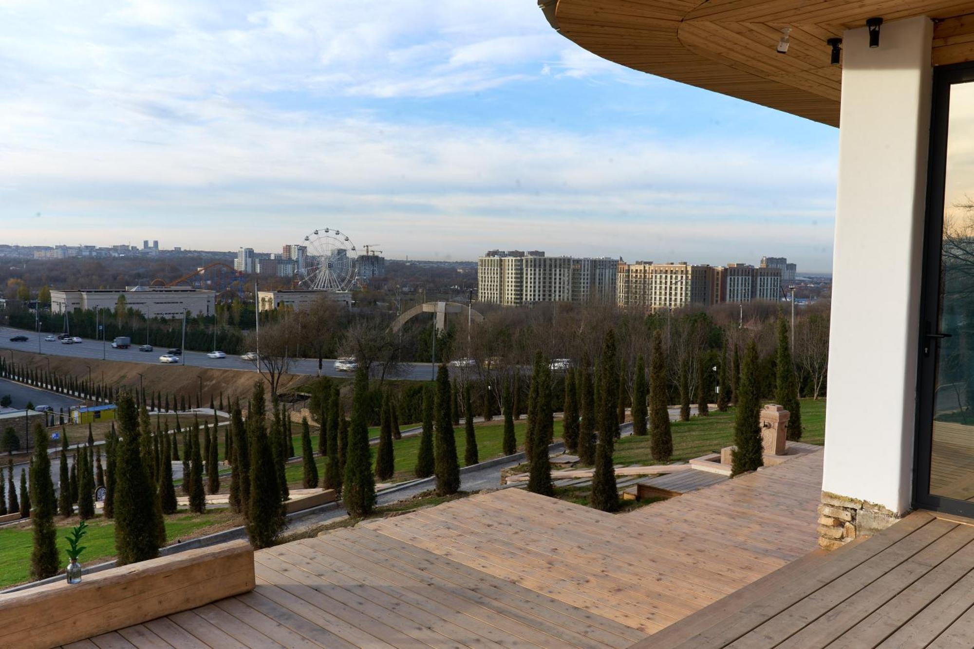 Kainar Hotel Шимкент Екстер'єр фото