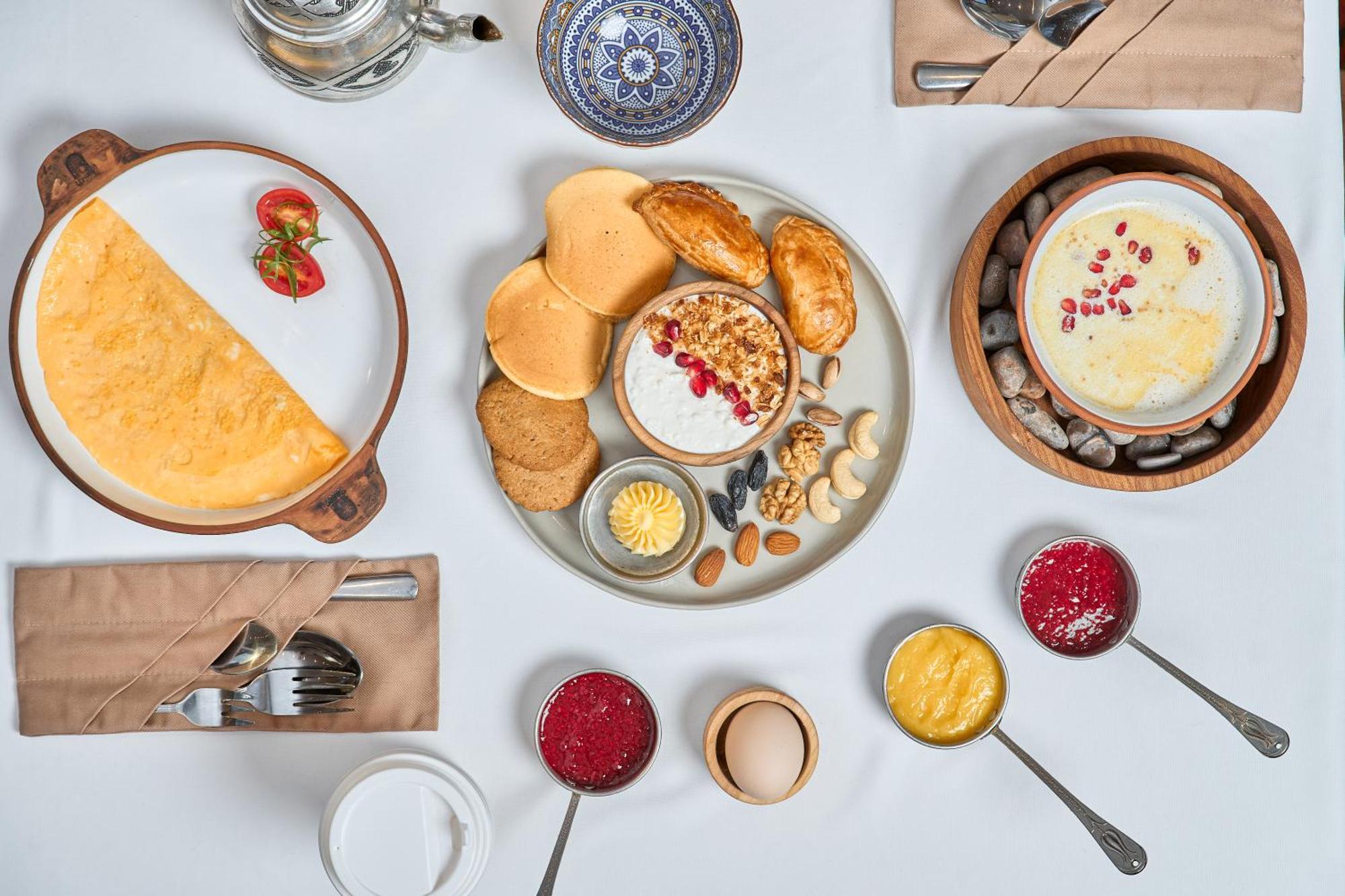 Kainar Hotel Шимкент Екстер'єр фото